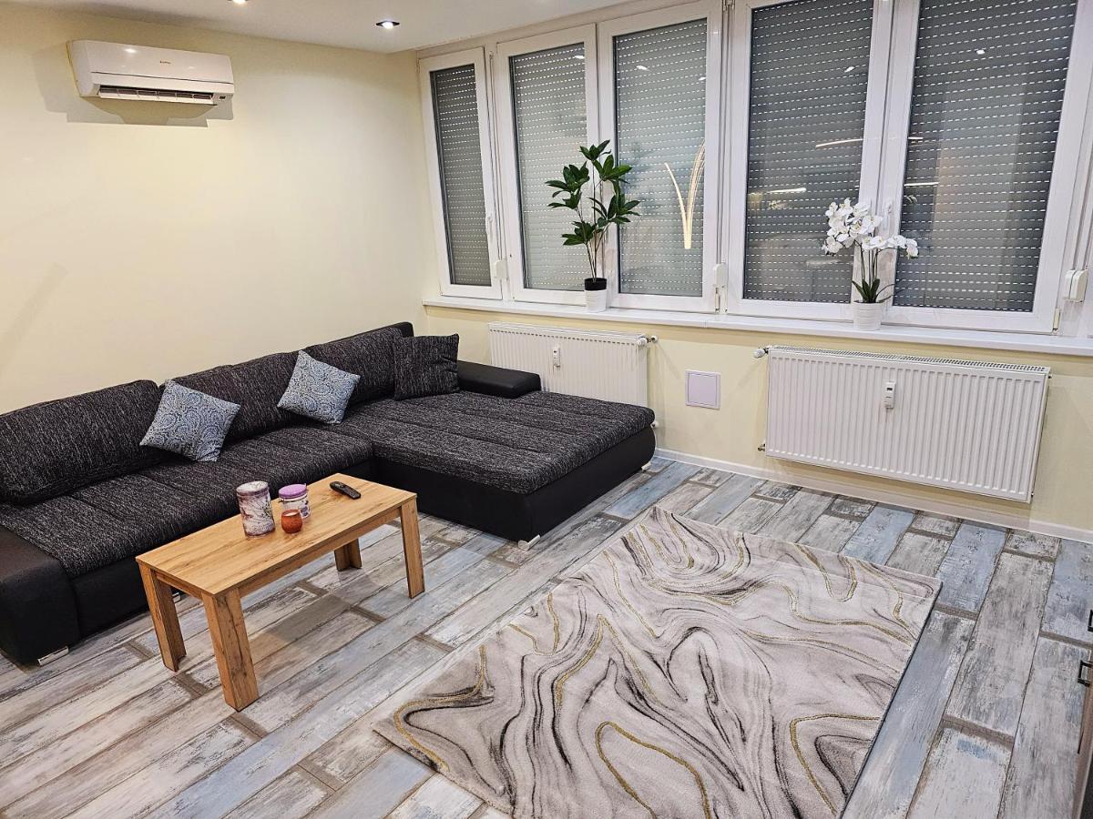 Urban Loft Διαμέρισμα Salgótarján Εξωτερικό φωτογραφία